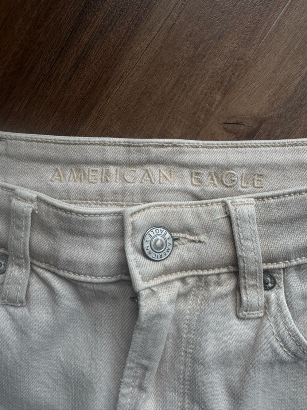 American Eagle Cream Straight Leg Jeans High Rise Neutral Denim Size X-Short - Picture 6 of 7